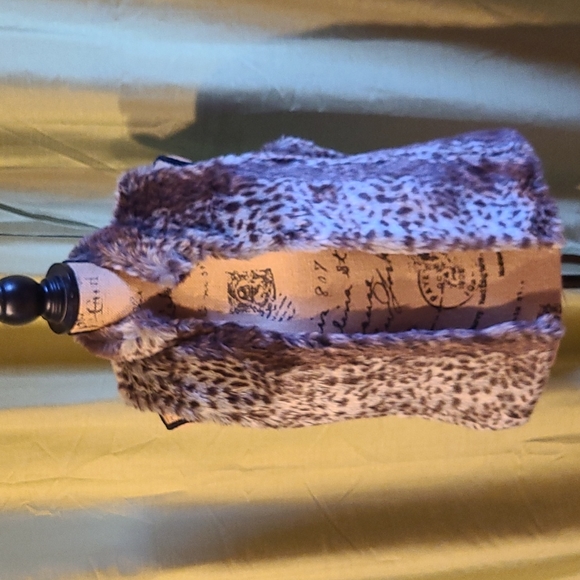 Stitch Faux Animal Printed Vest - Picture 3 of 6